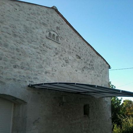 Gîte climatisé *** Le Pigeonnier Pons Exterior foto