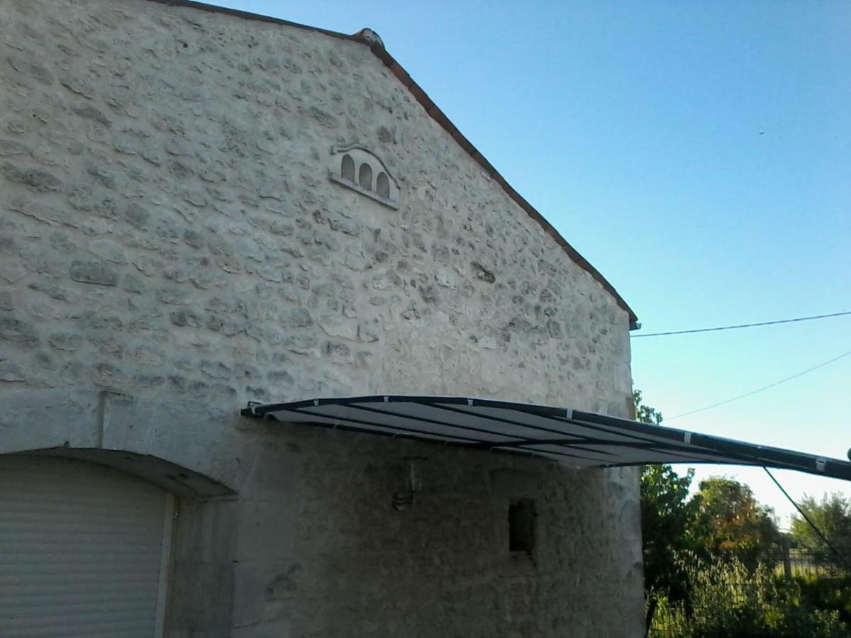 Gîte climatisé *** Le Pigeonnier Pons Exterior foto